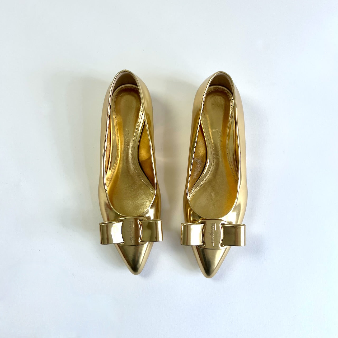 Ferragamo 2025 gold flats