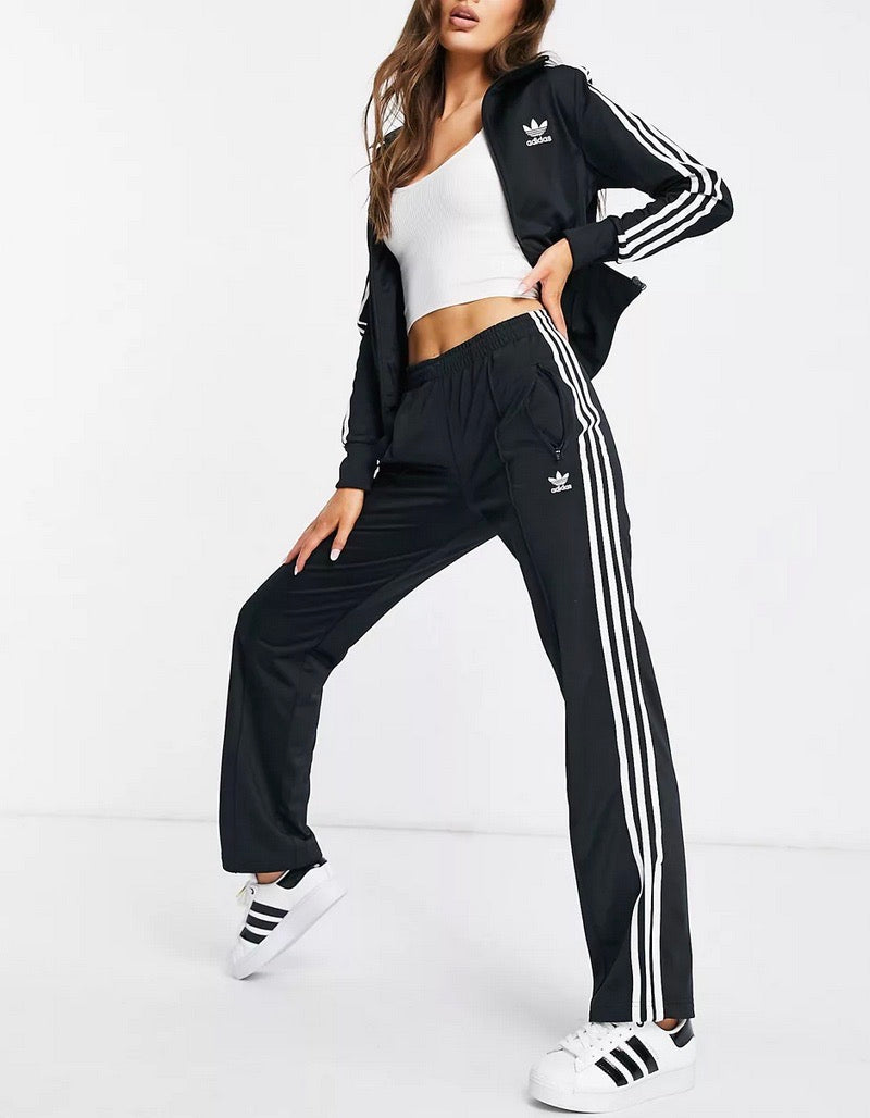 Adidas Originals straight fit track pants – Manifesto Woman