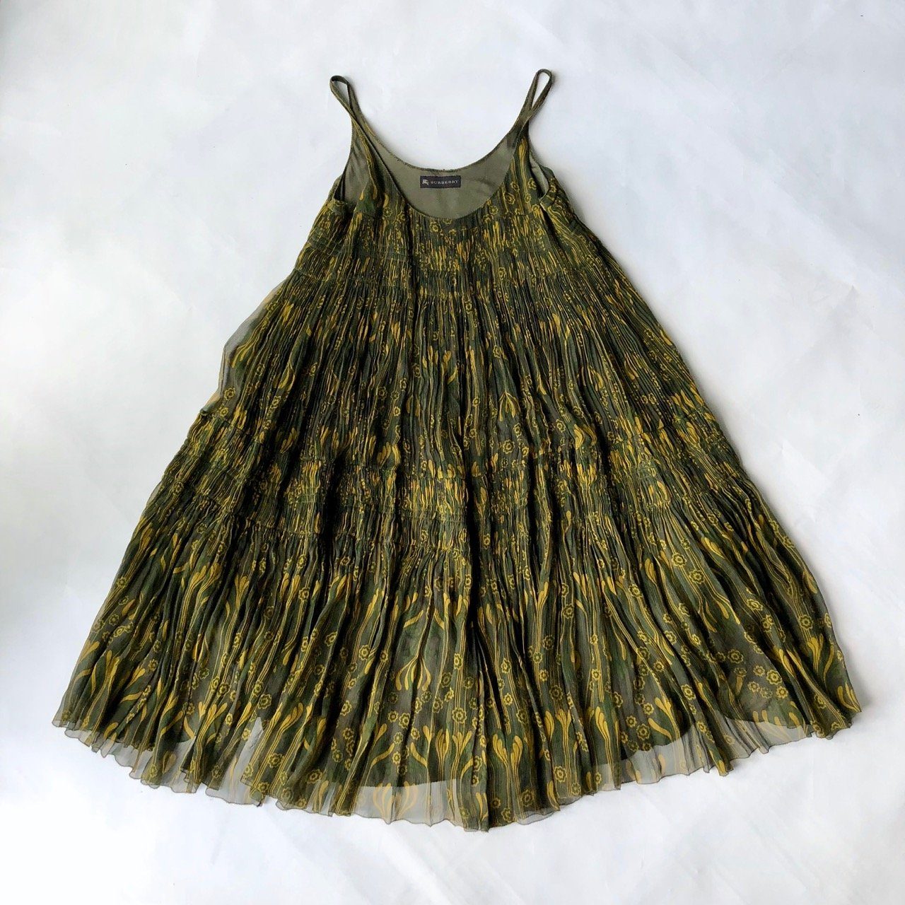 Manifesto Woman Burberry plisse pleat silk swing dress