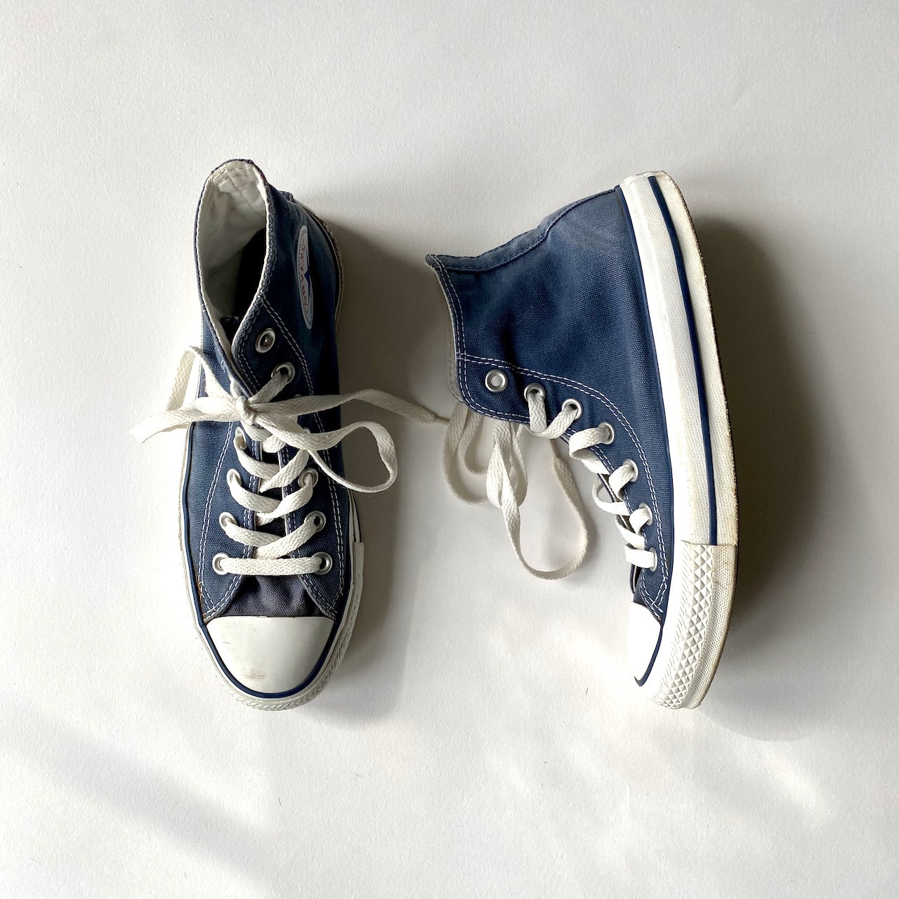 Converse Chuck Taylor All Star blue hi top trainers – Manifesto Woman